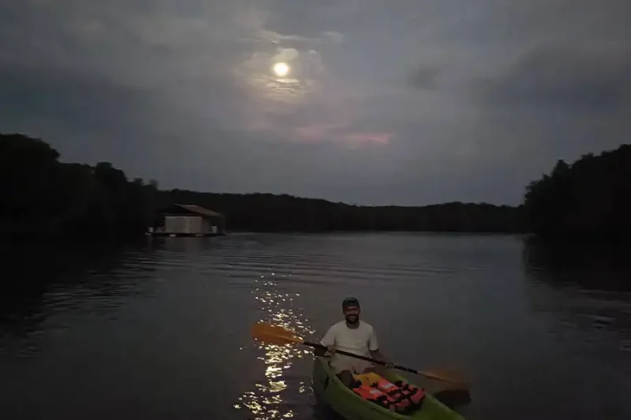 P.25 Mangrove fishing plankton + Dinner set